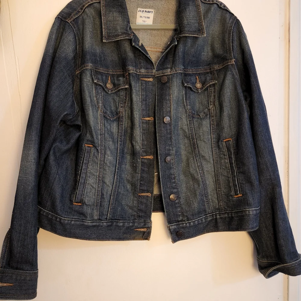 Jean jacket - Picture 1 of 4
